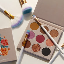 Load image into Gallery viewer, Look | Pressed Powder Shadow Palette - Divasian168
