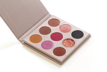 Load image into Gallery viewer, Look | Pressed Powder Shadow Palette - Divasian168